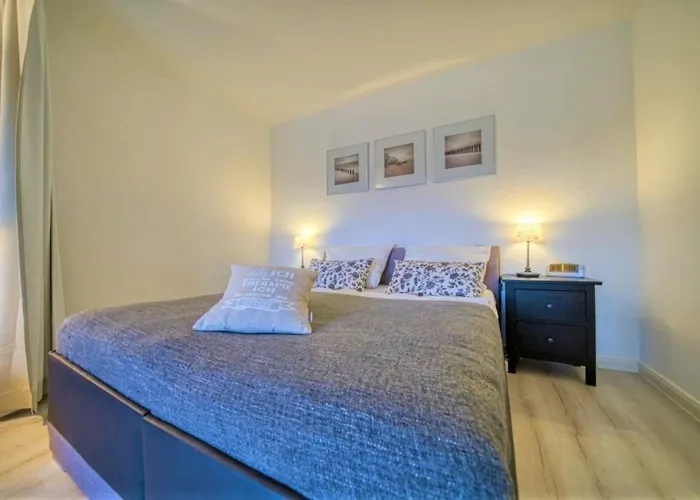 - Haus O, App 0o0303 Apartment *