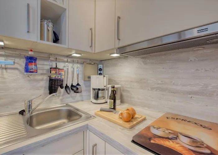 - Haus O, App 0o0303